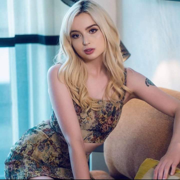 Lexi Lore portrait — gallery image two